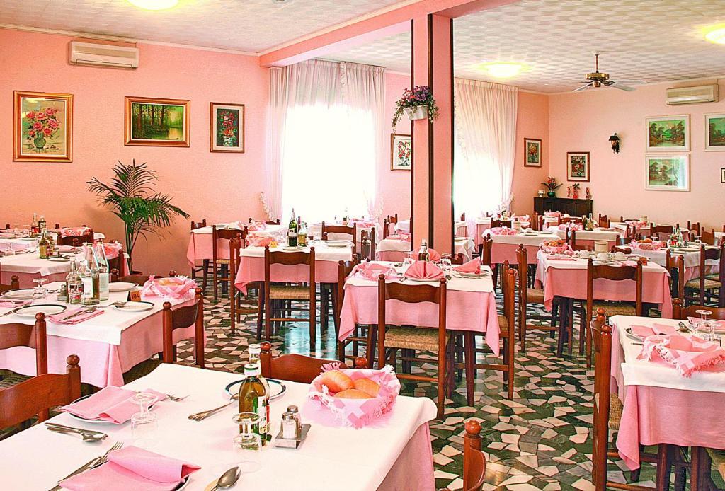 Hotel Edera Lido di Jesolo Exterior photo